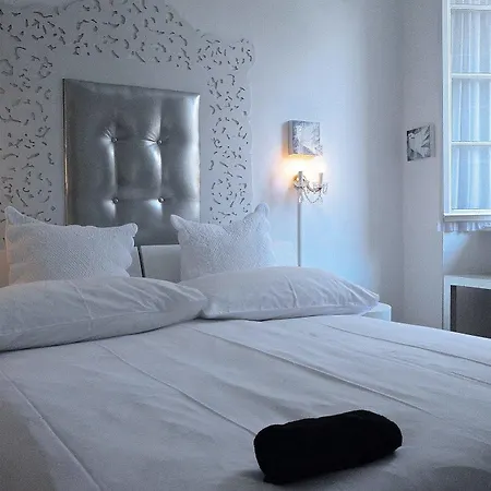 Caffè Dell'arte Boutique Hotel 3*